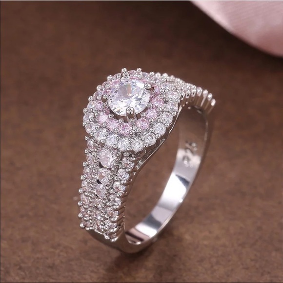 New Women’s 925 Sterling Silver Sapphire Ring - Picture 3 of 3